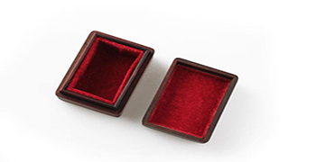 首飾盒內襯容易長霉怎么辦?首飾盒防霉方案